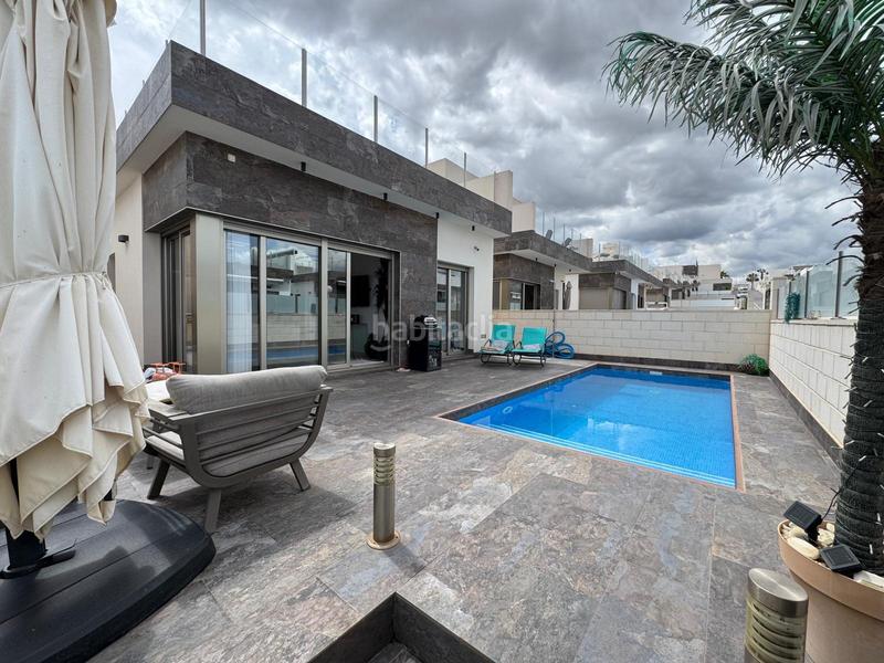 Foto 0198151b-9aee-4ac9-ae5a-0b1f44ee30a6. Haus mit pool in Los Almendros Orihuela