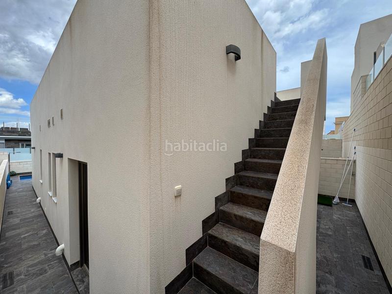 Foto 423b1329-06da-4724-a528-9e462183c33e. Haus mit pool in Los Almendros Orihuela