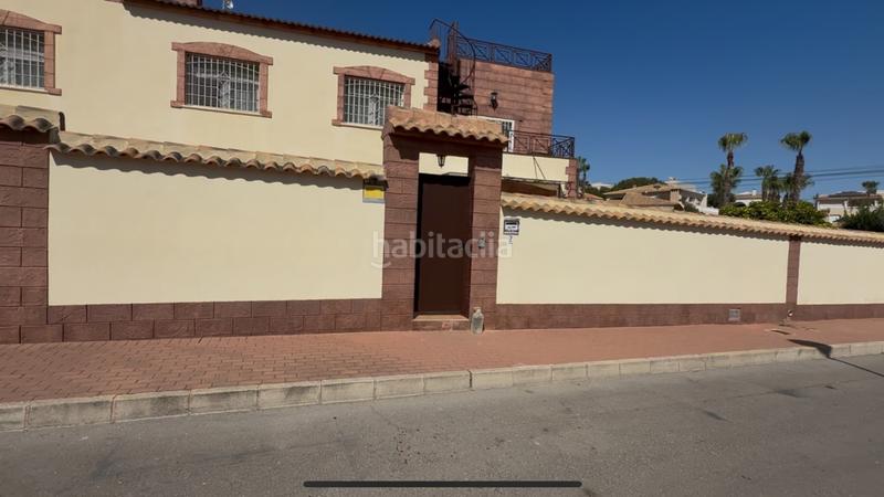 Foto 700736a4-d594-4f7c-87ba-c6707f3d4dbf. Casa amb aparcament piscina a Los Balcones-Los Altos Torrevieja