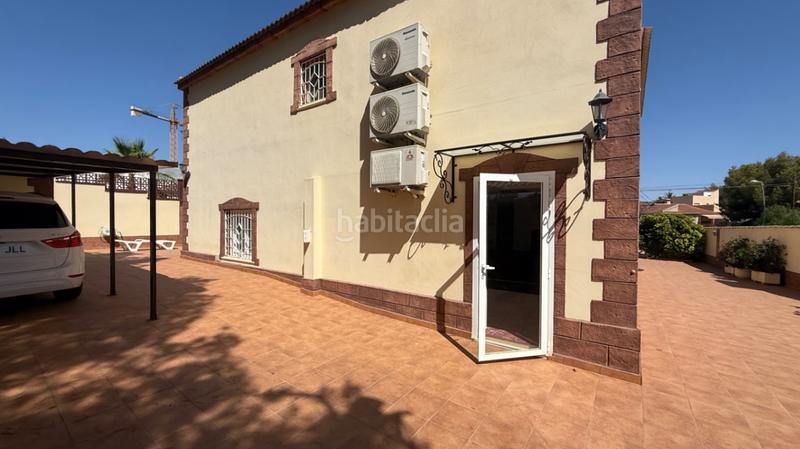 Foto 7ee056e6-8b0f-4fc1-a302-864f21329b99. Casa amb aparcament piscina a Los Balcones-Los Altos Torrevieja