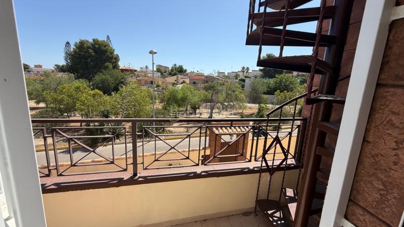 Foto 172d6892-78c2-499c-8810-8a6a465d9a4d. House with parking pool in Los Balcones-Los Altos Torrevieja