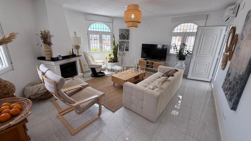 Foto 64a85774-05b6-41bb-9f1a-1f1e41d96d56. Haus mit parking pool in Zona Carrefour - Urbanizaciones Torrevieja