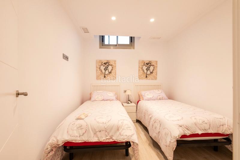 Foto 8e7dffcc-0c36-4456-991e-47a5c2267b72. Chalet mit pool in Los Almendros Orihuela