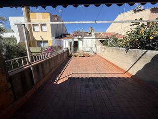 Casa  Estrella. Casa con gran potencial en el corazn de sabadell