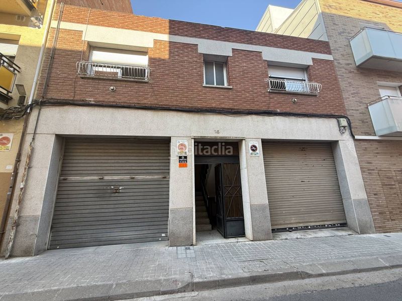 Foto f124b07c-658c-418b-a4b9-56579436fa9e. Casa amb aparcament a Can Rull Sabadell