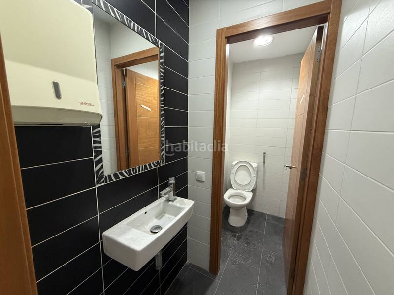 Foto 617c4f35-3dcc-4c50-b016-1e0048f5544a. Local comercial a Can Rull Sabadell