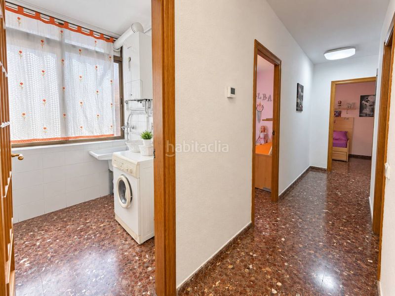 Foto fc1b35fe-94ea-4f66-9184-8dbe6d1841d2. Pis a paseo almogàvers 16 a Creu de Barberà Sabadell