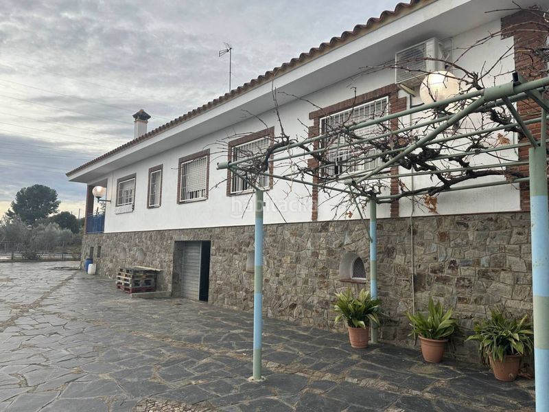 Foto 5530cb84-4537-442b-bb02-74fb4d8f0276. Casa amb calefacció aparcament piscina a Sentmenat