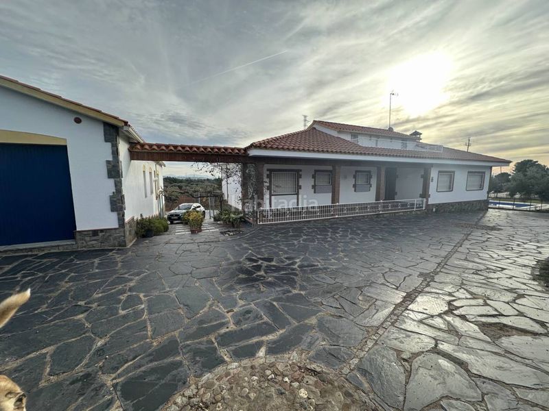 Foto abd01057-4c2f-4627-bf77-ce70e73dd5bf. Casa amb calefacció aparcament piscina a Sentmenat
