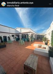 Local Comercial a Mancha Real. Se vende local