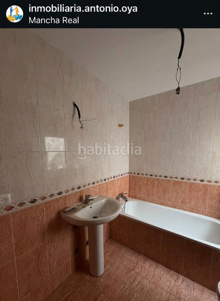 Foto c265045c-e3b2-4a40-b982-a4d0db532f2e. Pis amb aparcament a Mancha Real