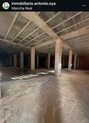 Local Comercial a Mancha Real. Se vende local en mancha real
