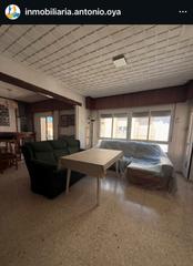 Pis  Calle maestra. Se vende piso en mancha real