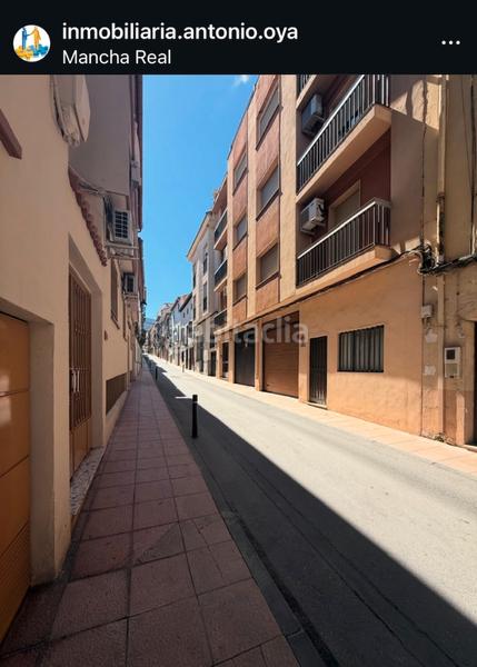 Foto e4843c2b-ab07-4639-b695-8c76e1e6c317. Aparcament cotxe a Mancha Real