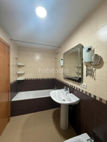 Foto f25f4ef2-3765-469f-90c8-d10abb851be0. Àtic amb aparcament a Mancha Real