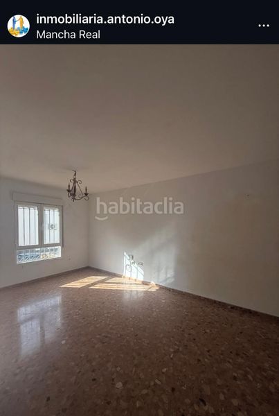 Foto 8604df0d-96a5-431c-baa3-6206a2af02d7. Casa amb aparcament a Mancha Real