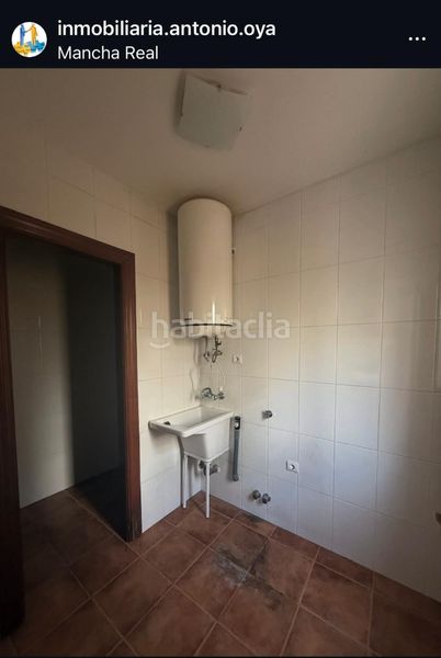 Foto 998fb8e8-9211-4256-8ac2-522d18ddebe9. Casa amb aparcament a Mancha Real