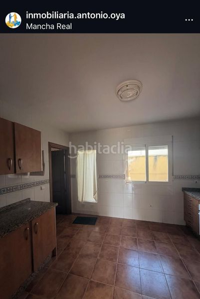 Foto bb7aec25-2fda-4b7b-ab3a-bad50e3c7879. Casa amb aparcament a Mancha Real