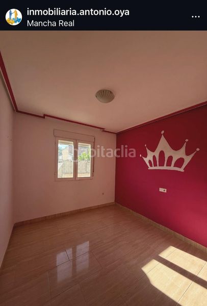 Foto 17ef4d5d-c131-4cf6-801a-f2004a473a48. Casa amb aparcament a Mancha Real