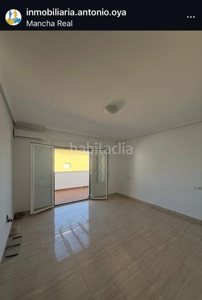Foto 41d36f0a-99fb-4289-a26a-2b021c19f2f6. Casa amb aparcament a Mancha Real