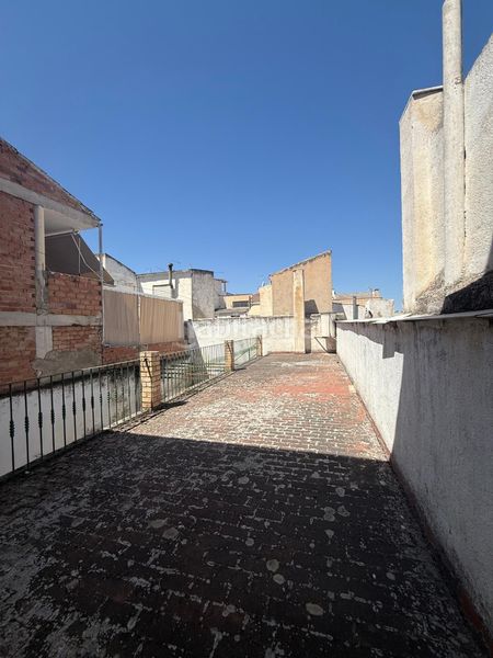 Foto ee5ebb22-b76f-4bbf-8ea2-39fa9d918249. Casa amb aparcament a Mancha Real