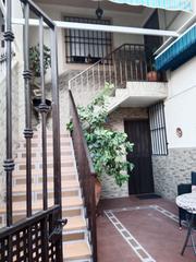 Casa adossada a Mancha Real. Casa en mancha real