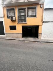 Aparcament cotxe a Mancha Real. Garaje en mancha real