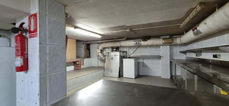Foto 4390bc92-ce7d-4feb-99b1-ab06e2f3ae27. Local comercial a Zona alta Arenys de Mar