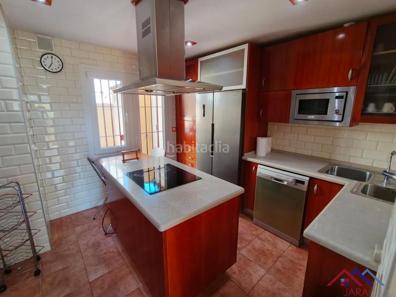 Foto b24abf77-fe93-47ca-bdaf-ac9da17f414a. Rent house with parking in Pozoalbero Jerez de la Frontera