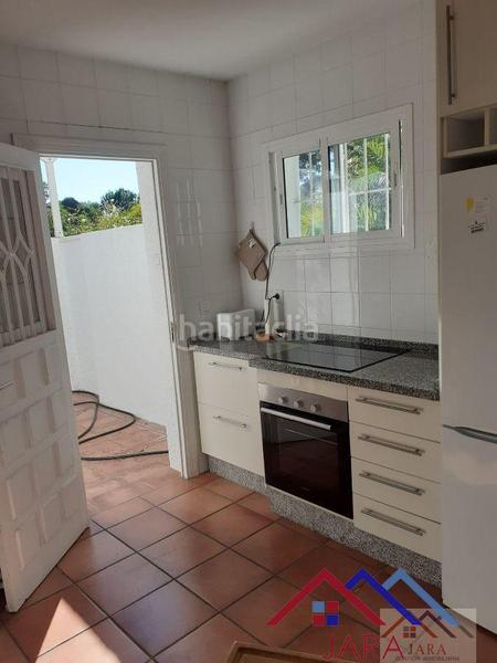 Foto fc49a6ff-1fd7-47dc-85cb-d94147d574b3. Rent chalet with heating parking in Vistahermosa Puerto de Santa María (El)