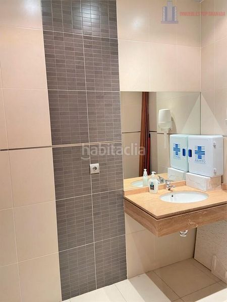 Foto 996feefe-6047-4eb8-9852-6c9c4baf48fb. Local comercial a de 4 a Albolote