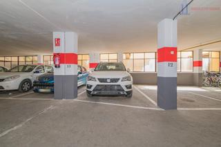 Parking voiture à Pajaritos. Granadagaraje