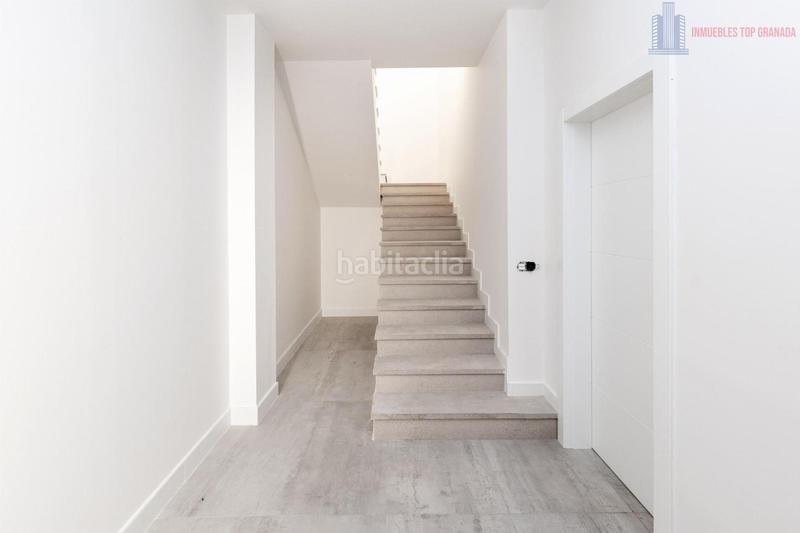 Foto 98d863c4-43c1-4393-a380-259b9b79b5eb. Haus mit parking in Poniente Armilla