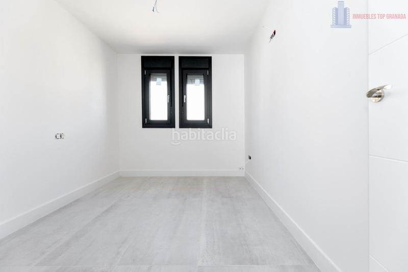 Foto e09e6c19-6545-42a7-8e86-00d23b4036e7. Haus mit parking in Poniente Armilla