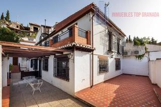 House in Limon 2. Granadacasa