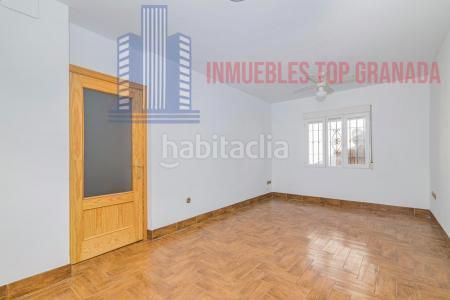 Foto 81330b8f-aa13-43d4-8dc2-6f8453f9e777. Casa a La Zubia Ciudad Zubia (La)