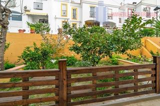 Semi detached house in Transversal las cruces 18. Oturacasa
