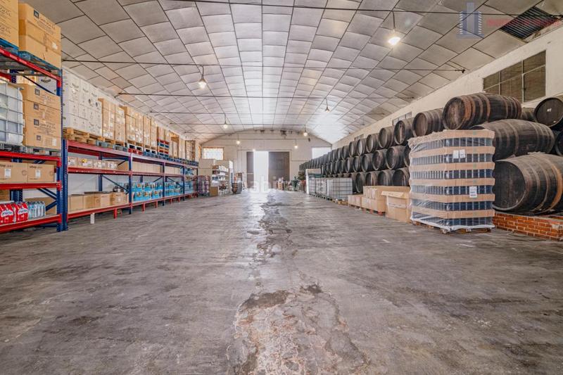 Foto 12298a5e-70f4-4cbe-bf6c-4a6c70040be0. Business premise in Urbanizaciones Alhendín