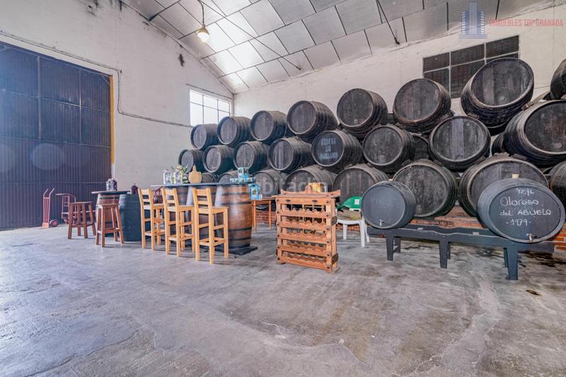 Foto 9997fb5f-4d61-4680-89cd-445b946db144. Business premise in Urbanizaciones Alhendín