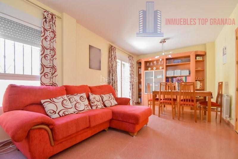 Foto 0cb3e7cf-be27-48ed-8600-d88bf60a551b. Maison jumelée dans avda. pablo picasso 2 dans Polideportivo Alhendín