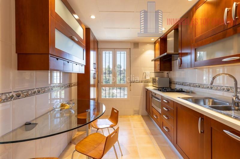 Foto 975de6c3-0550-45c7-a2a2-6396e50be5fa. Casa amb calefacció aparcament a Haza Grande Granada