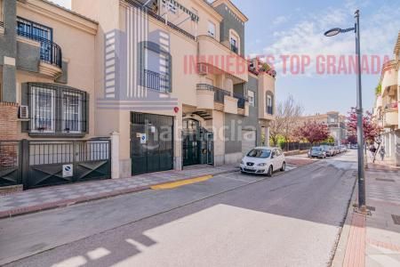 Foto 1f733598-74d9-4a46-b349-9c90eefd0ef4. Flat with heating in Atarfe