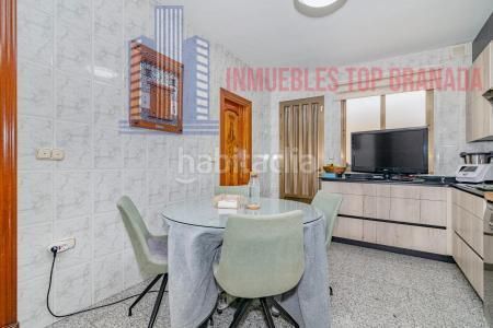 Foto 8b19a8ca-b1e4-4957-a92e-84bc89f860c5. Casa amb aparcament a Maracena