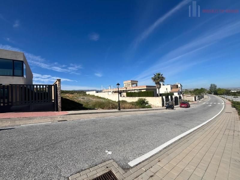 Foto 7ce7183d-c817-49f3-b944-3065735dbbe5. Terreny residencial a Dílar