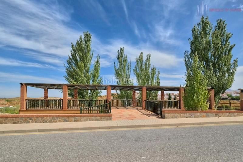 Foto ed0d27f3-fc1b-4e9f-8753-c328a4d49271. Terreny residencial a Dílar