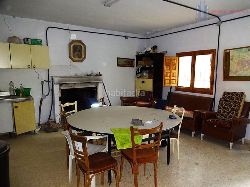 Foto 1bbc0606-7391-4e69-b54e-a10895caa5f3. Masia amb aparcament a Pinos Genil