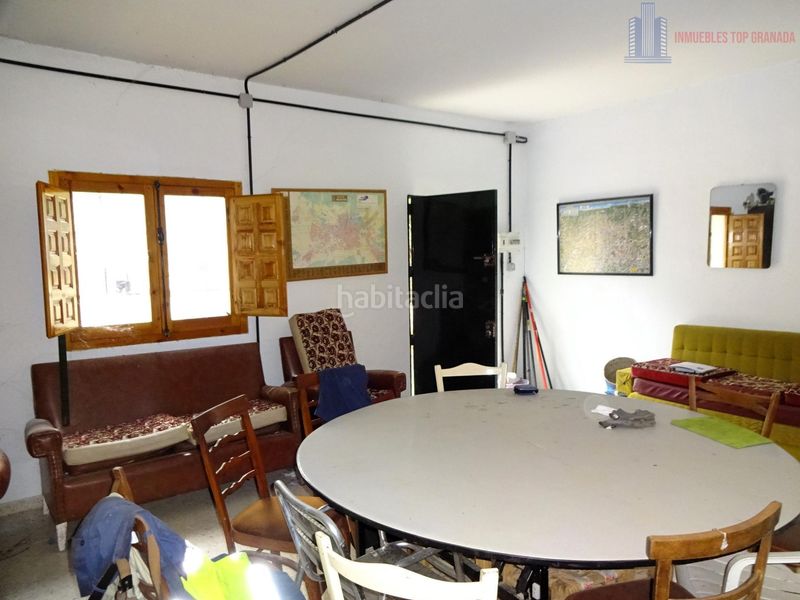 Foto d1614ea7-f37d-4bd5-8936-e31507fa29a7. Masia amb aparcament a Pinos Genil