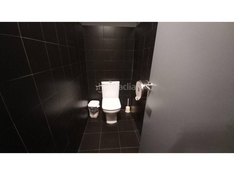 Foto 1ad291a2-9427-46e3-a58e-88ce1b1faa00. Locale commerciale in josep carner 1 in Font Verda Granollers