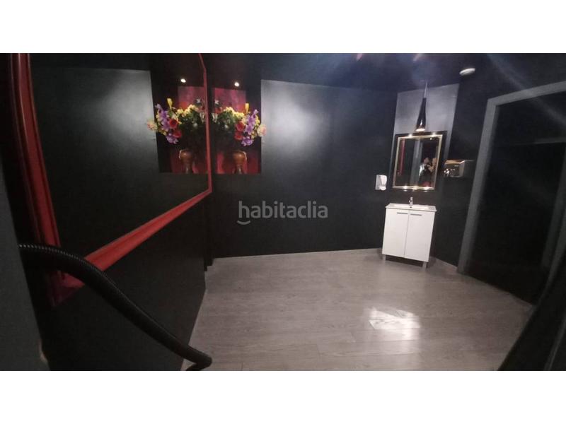 Foto 824f46ac-a4c0-416f-b683-91ceeda44af6. Locale commerciale in josep carner 1 in Font Verda Granollers