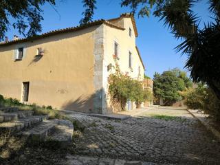 Country house in De mataró  21. Oportunidad masia del siglo xviii situada en cabrils se aceptan